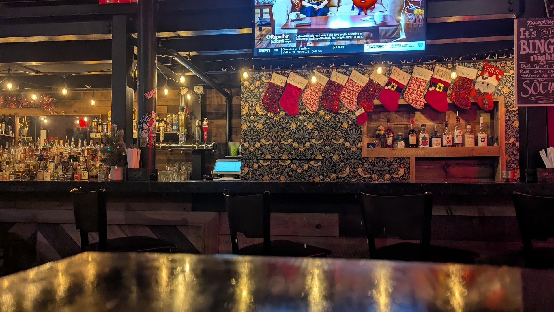 THE SOCIAL bar & pizza