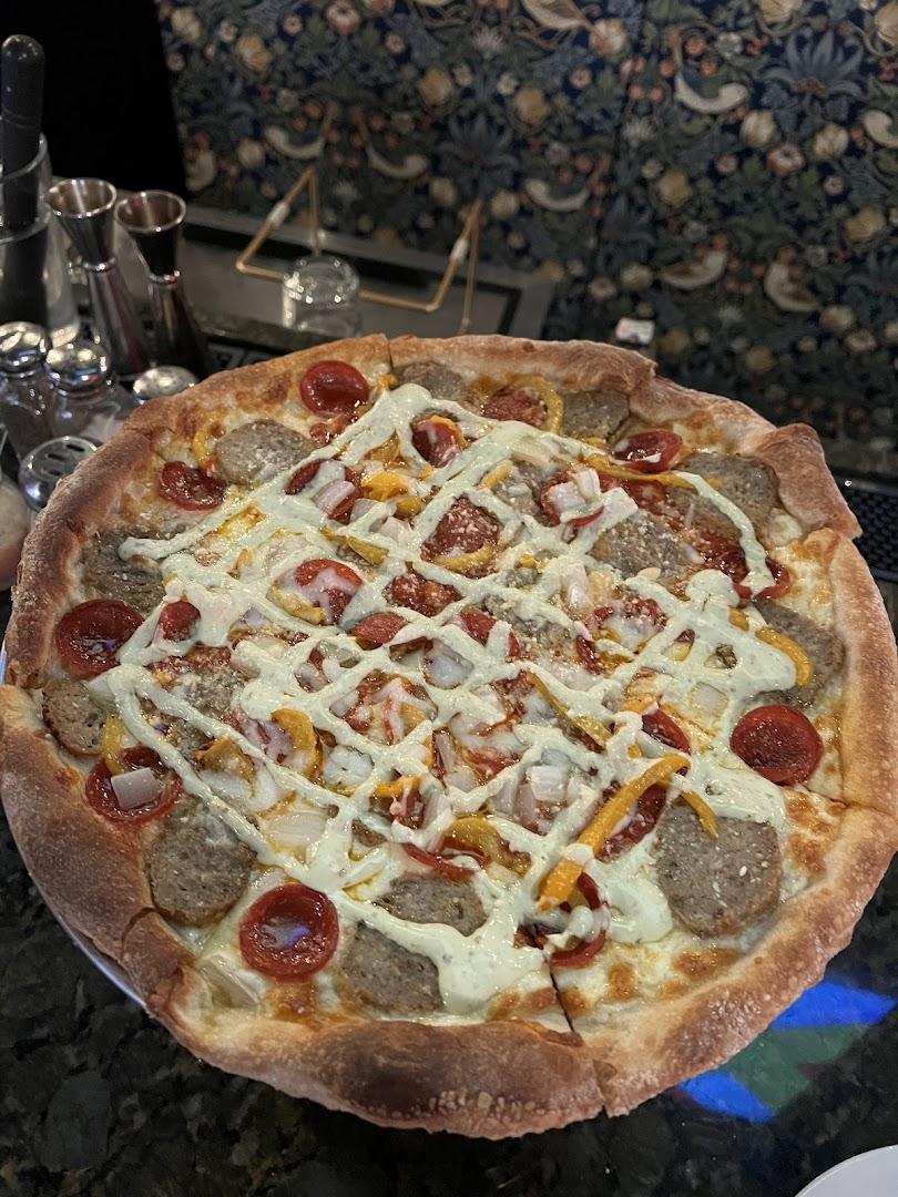 THE SOCIAL bar & pizza